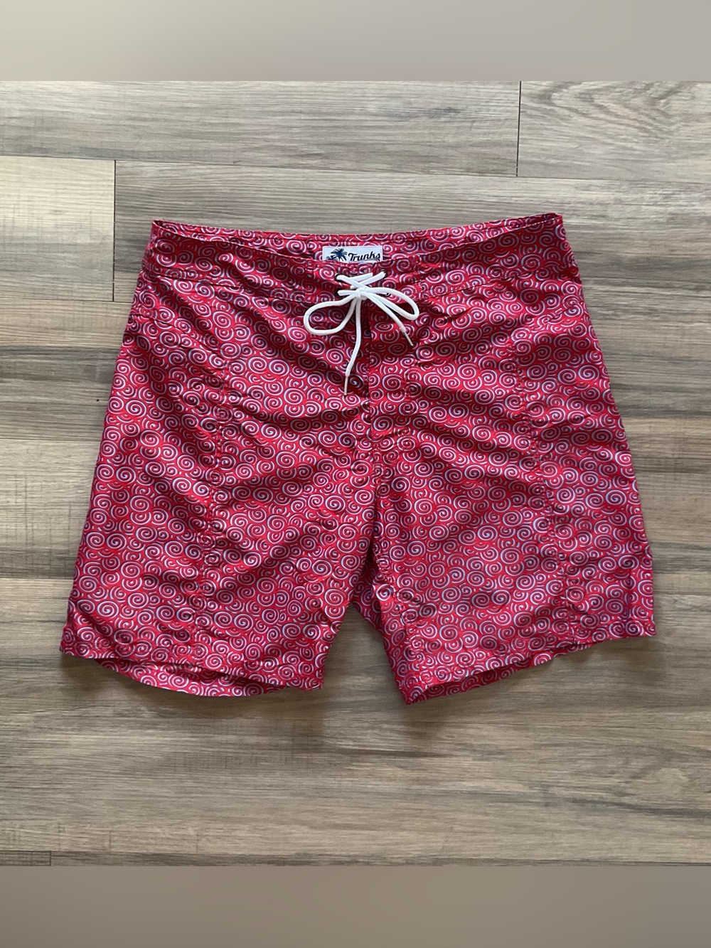 Trunks Surf & Swim Co Men's Swim Trunks Board Shorts Red Spiral‎ Print Size 36